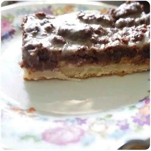 Mormors choklad strösselkaka med vaniljpudding